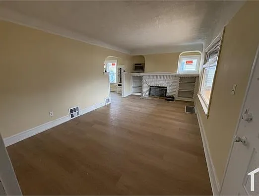 13315 S Parkway Dr — Photo 4