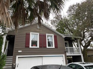 236 4th St, Atlantic Beach, FL 32233