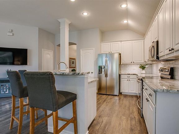 4th image of 2944 Vacherie Ln