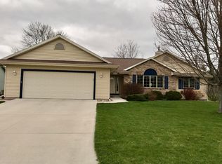 133 Foxglove Ln, Sheboygan Falls, WI 53085