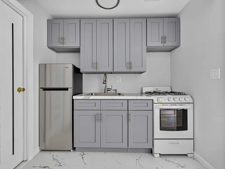 156 Orchard St #2C — Photo 3