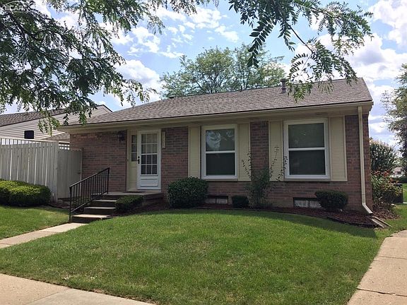 2nd image of 9405 Parkwood N