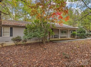 462 Mountain View Dr, Columbus, NC 28722