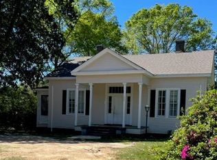 600 Hickory St, Summit, MS 39666