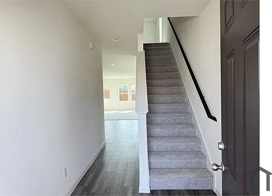 2118 Prairie Ln — Photo 15