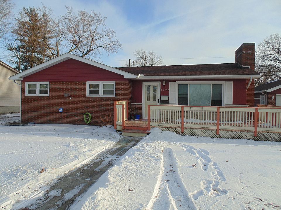 1st image of 2009 Fairview Ave