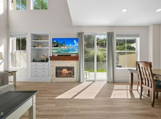 596 Fenwick Way APT C, Simi Valley, CA 93065