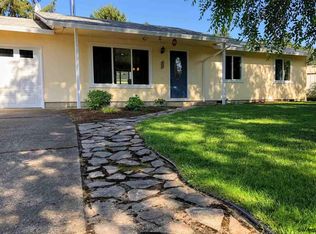 443 28th Pl, Philomath, OR 97370