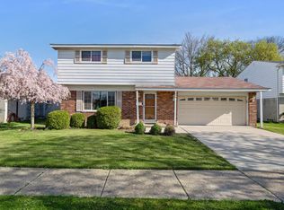 1856 W Thirteen Mile Rd, Madison Heights, MI 48071