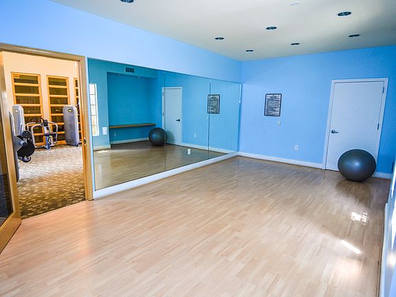 3rd image of 3550 Lebon Dr Unit 6229