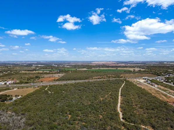 14350 Interstate 35, Von Ormy, TX 78073