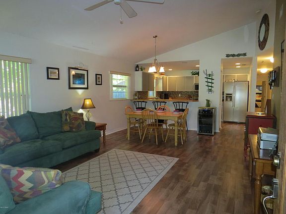 3rd image of 2557 Brookline Ave