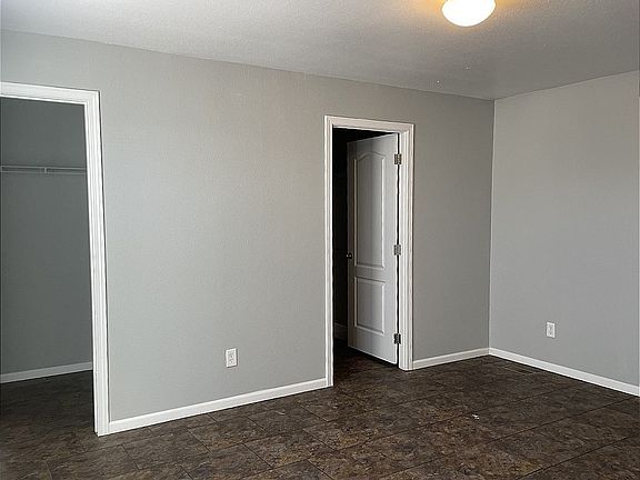 3rd image of 3001 Cabana Dr Unit 205