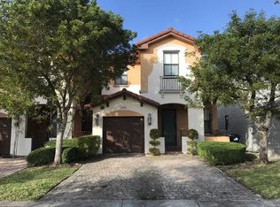 3670 SW 69th Ave, Miami, FL 33155