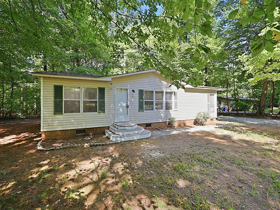 2nd image of 3208 Maple Ave