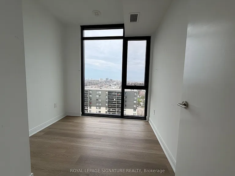 86 Dundas St E #1314 — Photo 4