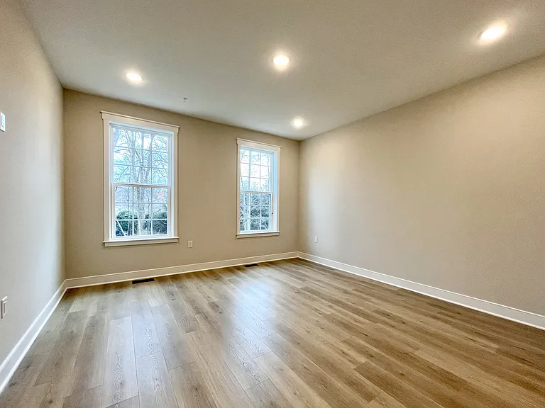 104 Myrtle Rd — Photo 12