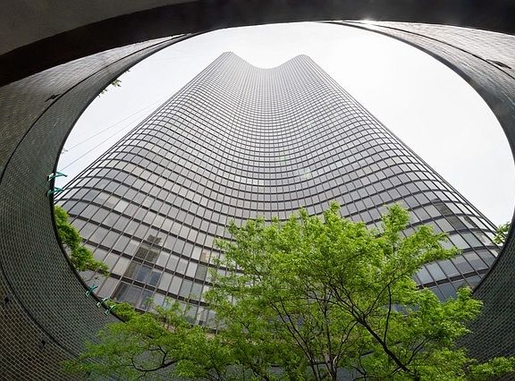 2nd image of 505 N Lake Shore Dr APT 401