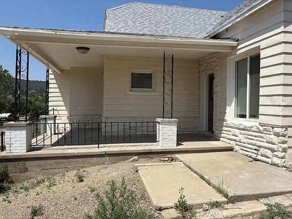 2nd image of 529 W Topeka Ave