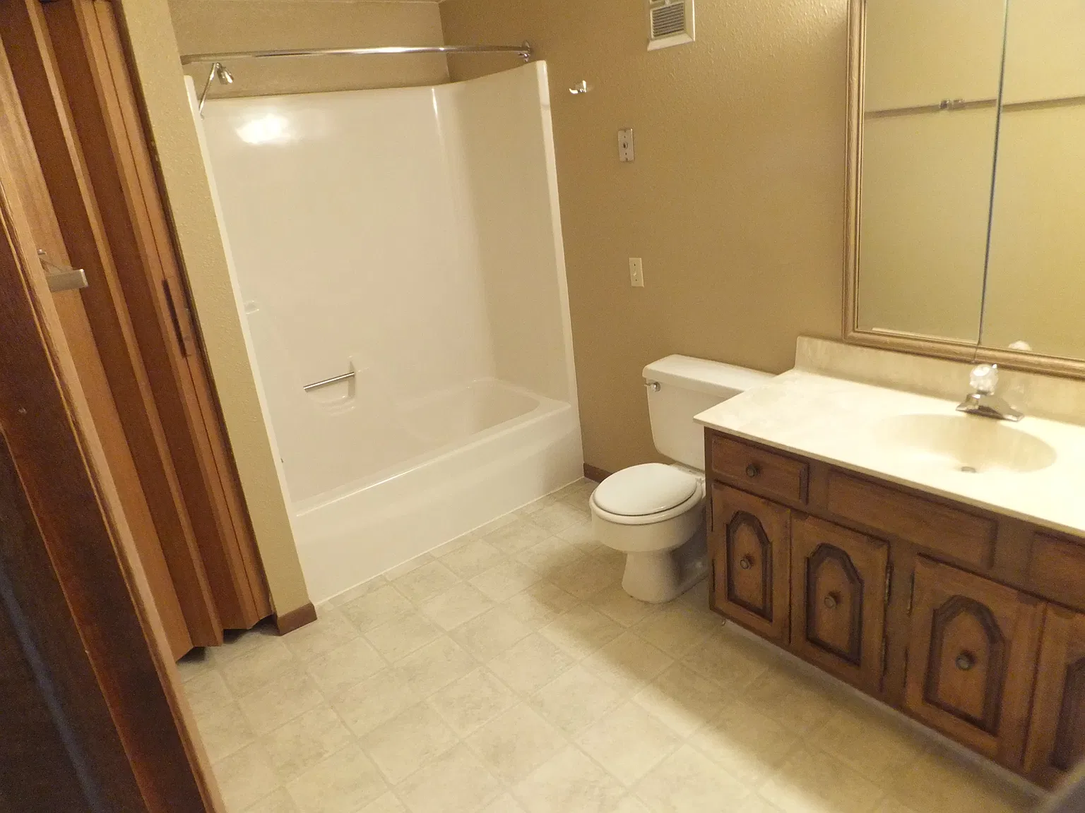 102 Boise Avenue - 1 — Photo 2