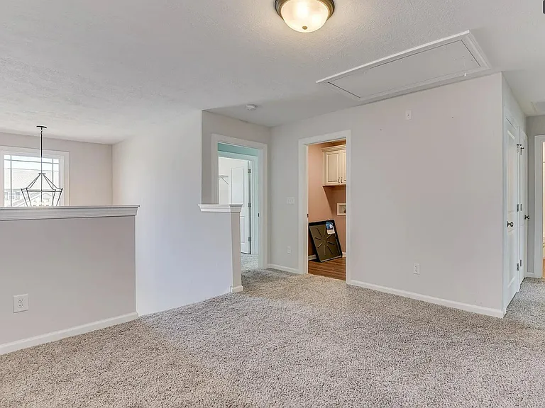 540 Vinings Dr — Photo 22