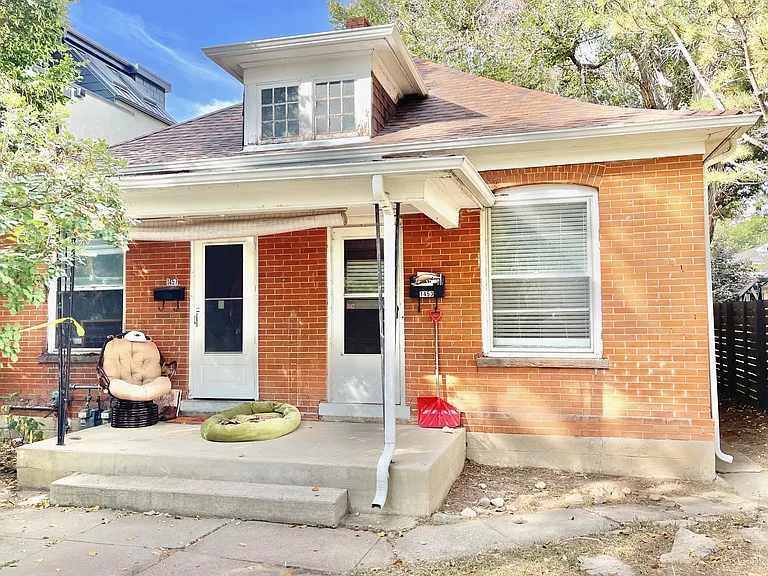 1453 S Clarkson St — Photo 22