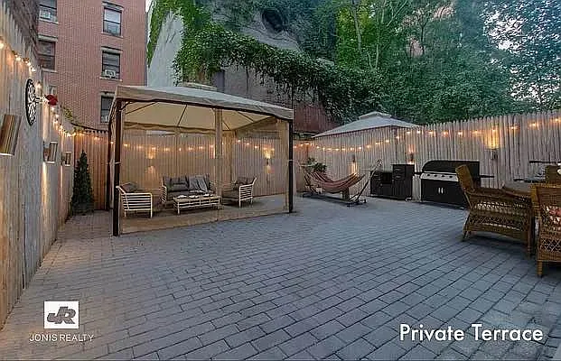 Rented by Jonis Realty | media 15