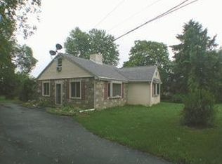 3367 Paper Mill Rd, Huntingdon Valley, PA 19006