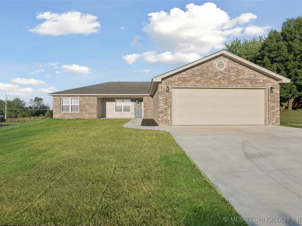 14879 N Trent St, Tahlequah, OK 74464