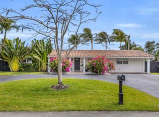 366 Elm Ave, Tequesta, FL 33469