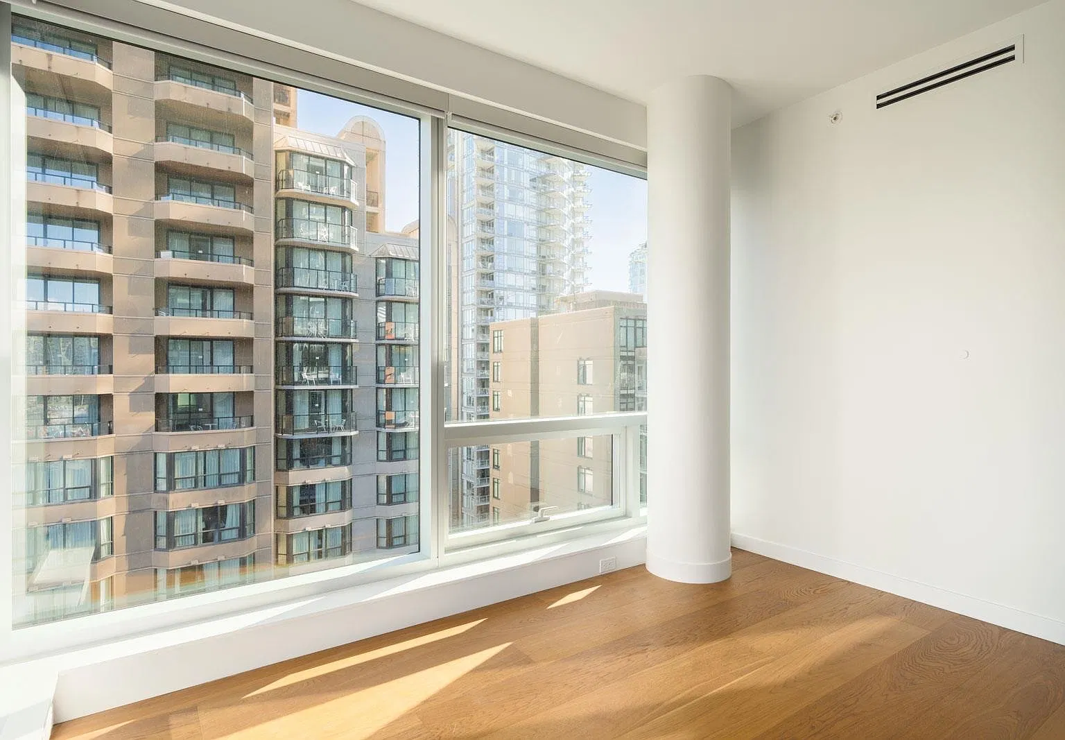 1 bed, 504 sqft, $2,790 — Photo 2