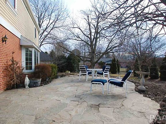 2nd image of 7513 N Regent Pl