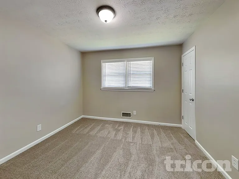 3319 Old Salem Rd SE — Photo 15