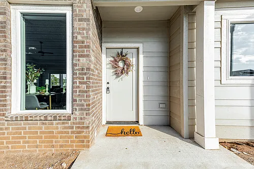 Porchlight at Auburn Hills Photo 1