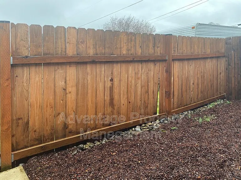 1711 S 9th St — Photo 2
