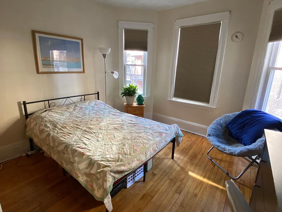 2nd image of 1355 Commonwealth Ave #9990d4pus