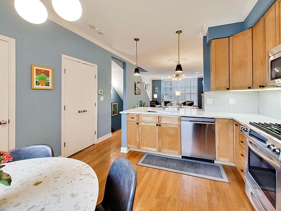 5th image of 2868 N Orchard St