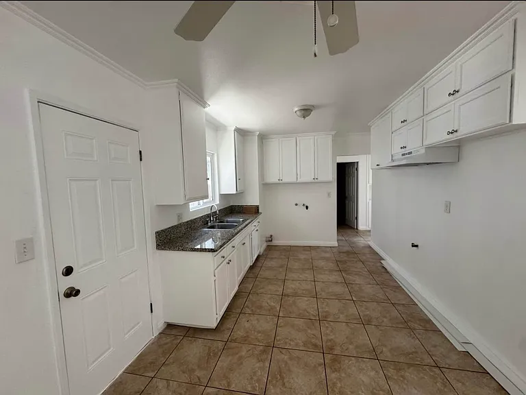 1309 S Alta Vista Ave — Photo 2