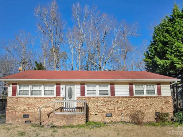 125 Sunset Ln, Bessemer City, NC 28016