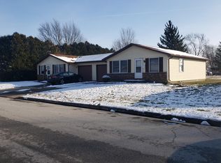 705 W Plum St, Wapakoneta, OH 45895