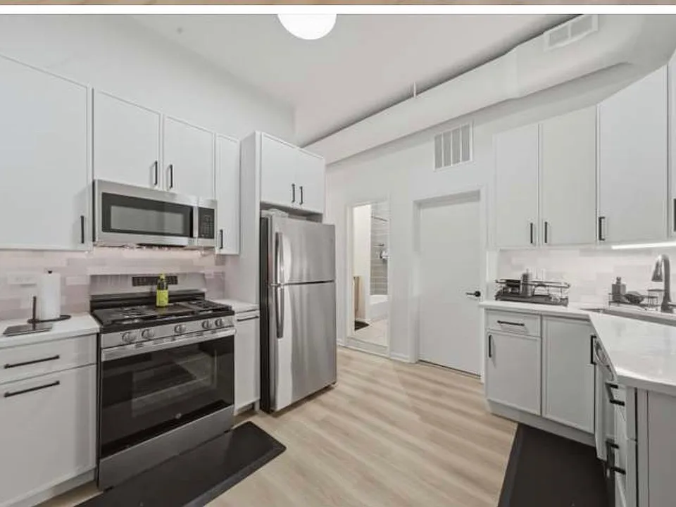 1113 S Racine Ave #2