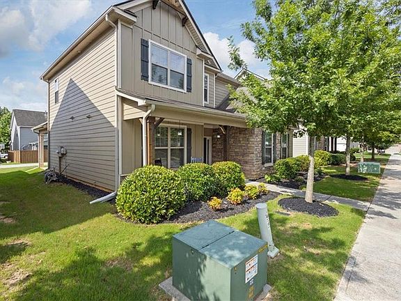 3rd image of 4009 Glendianne Way
