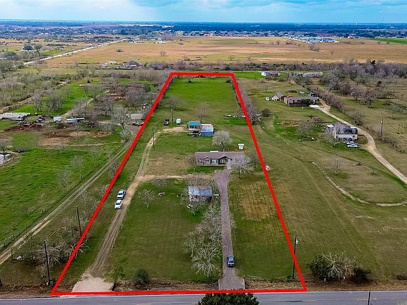 3rd image of 9820 Oberrender Rd