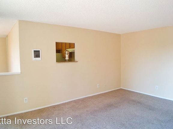 5th image of 8211 Vincetta Dr APT 2R