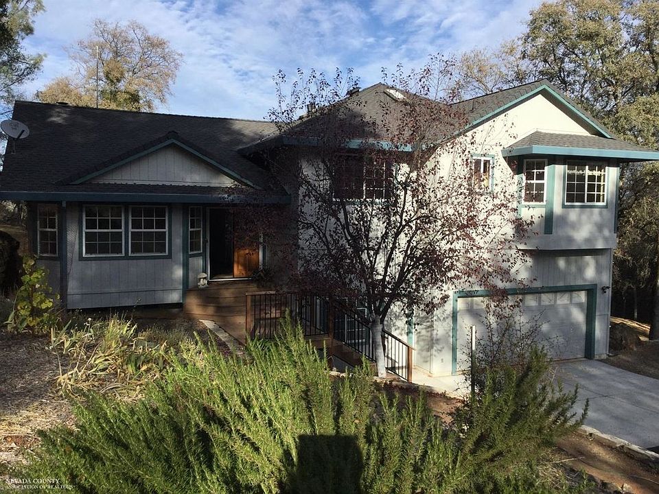 1st image of 16044 Wolf Meadows Dr