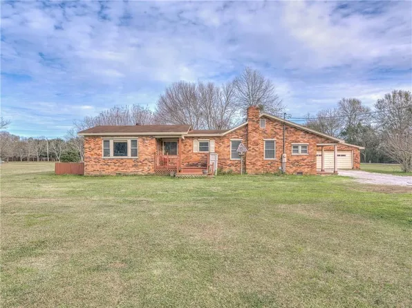 18518 Section St, Fairhope, AL 36532