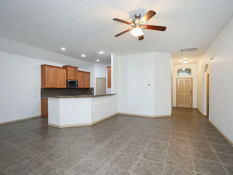 7042 Windy Run Ct — Photo 11