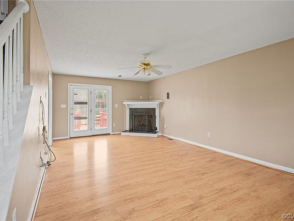 3rd image of 23301 Pear Tree Ln