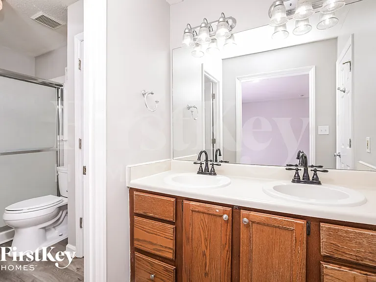 322 Amherst Creek Dr — Photo 12