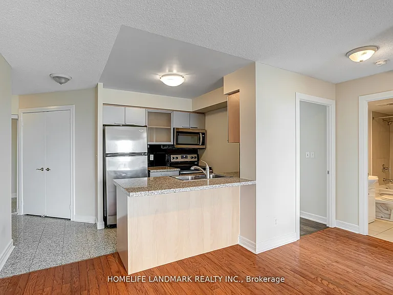 16 Harrison Garden Blvd #2508 — Photo 18